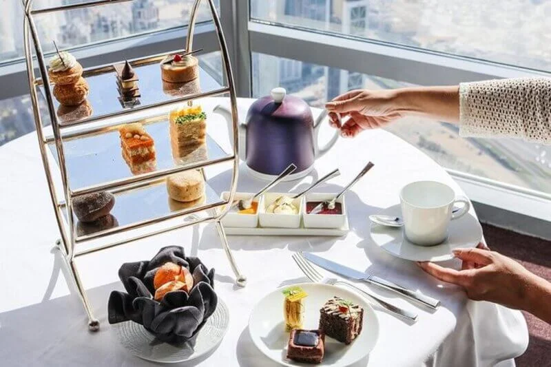 Burj-Khalifa-Tickets-with-Cafe-Treat-3