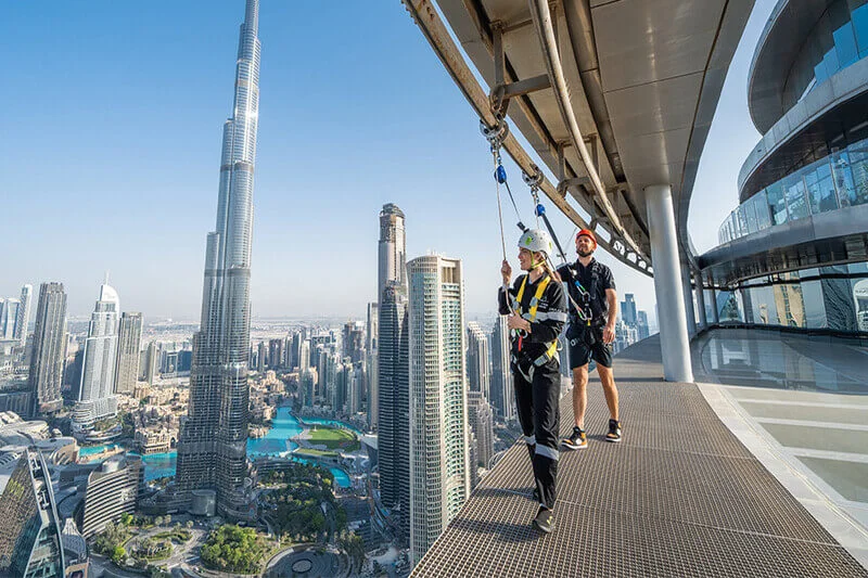 sky_views_dubai_edge_walk_experience_2021_dec_01_2022_nov_05_sky_views_dubai_by_emaar_82616-full-en1658323214